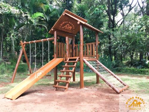 Casa-do-Tarzan-com-Balanco-Duplo-1